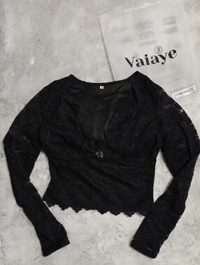 Black Lace Long Sleeve Women's Top